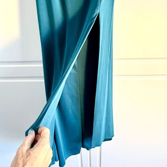 NWT Ieena for Mac Duggal One Shoulder Draped Back Gown in emerald green (Style # - Picture 7 of 14